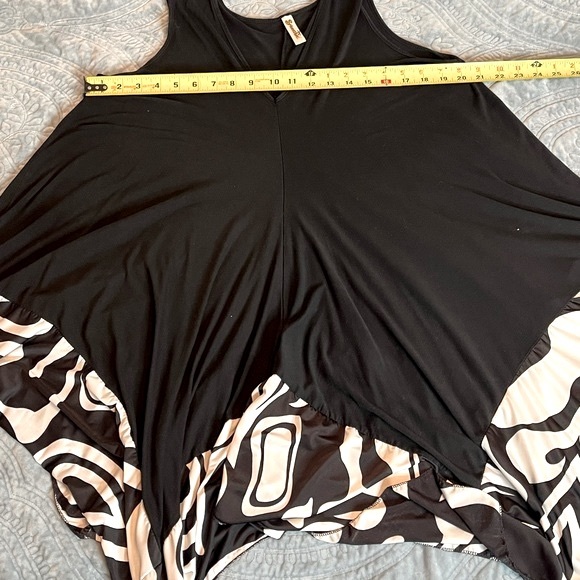 Black and white Shoreline Swim Cover Up Size 1XL/2XL - Picture 7 of 7